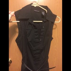 Dress with belt and pockets